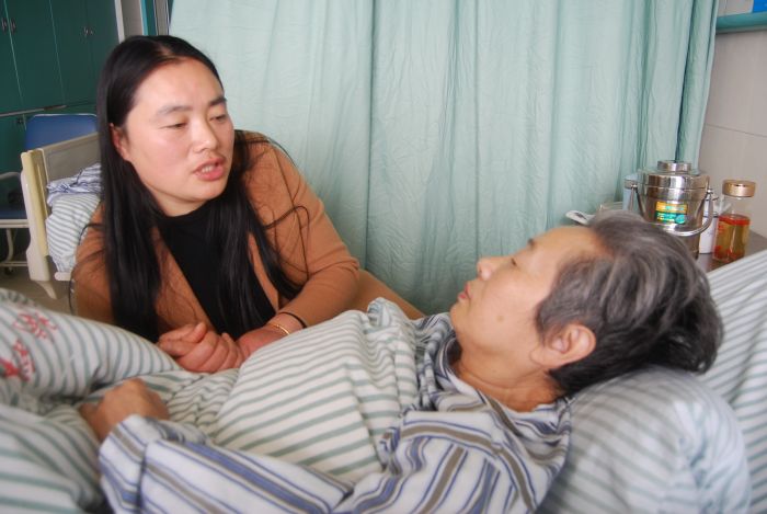 【2019安徽兩會(huì)】人大代表：父母住院 子女應(yīng)享帶薪護(hù)理假