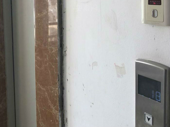 蚌埠一小區電梯停運兩個多月  物業：盡快修好