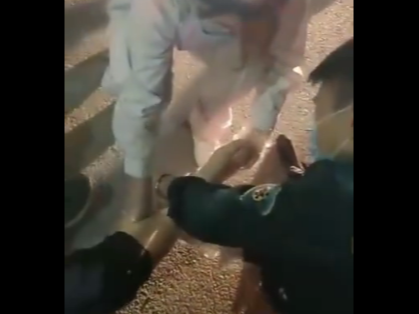 蕭縣一輔警被撞成重傷  手術后仍處于昏迷狀態（視頻）