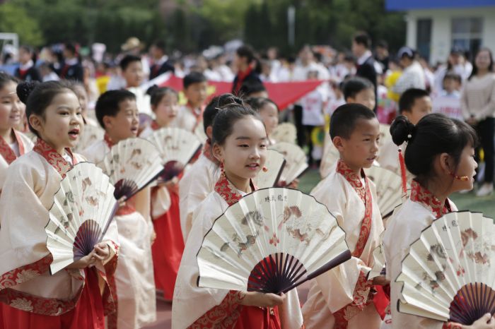 合肥西園新村小學(xué)南校舉行2019春季運(yùn)動會