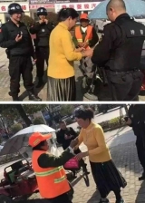 拾金不昧！青陽一環(huán)衛(wèi)工撿錢包向民警求助  苦尋失主終“完璧歸趙”