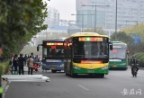 合肥翡翠路綜合改造開啟  上下班路上“添堵”