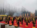 冬至日百余朱元璋后裔明皇陵祭祖
