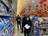 合肥市廬陽區市場監督管理局張貼價格提醒書、防疫告知書等2000余份