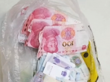 小偷深夜行竊 沒想到偷到特警頭上