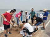 巢湖學(xué)院體育學(xué)院防汛抗洪黨員先鋒隊在行動