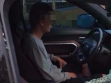 男子街頭砸車后在車內睡過頭  被行政拘留五日