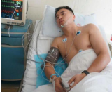 貴州公交墜湖后，不會游泳的法警救起6名溺水者 