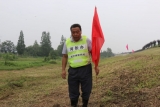 合肥大圩巡查南淝河大堤的村支書：一天工作21小時(shí) 啞著嗓子連軸轉(zhuǎn)
