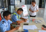 進(jìn)企業(yè)！黃山市交警為電動(dòng)自行車上牌提供上門服務(wù)
