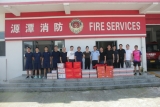 源潭社會各界“八一”慰問消防隊員和公安干警