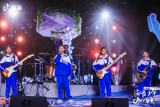 抖音為海嘎小學(xué)舉辦演唱會(huì)，觀眾超15個(gè)鳥巢 