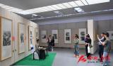 知名媒體攝影人斗牛在合肥久留米美術館辦畫展