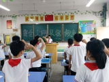 淮北市古城路小學(xué)各班舉行 “綠色上網(wǎng) 科學(xué)用眼”主題隊(duì)會
