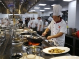 黃山市舉辦首屆“徽味黃山 地標(biāo)美食”評(píng)選大賽，推廣徽菜品牌
