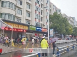 護欄開“缺口” 給孩子更多關愛